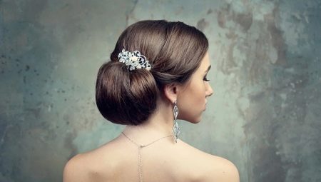 Собранные прически на свадьбу: красивые высокие укладки с фатой, диадемой и короной