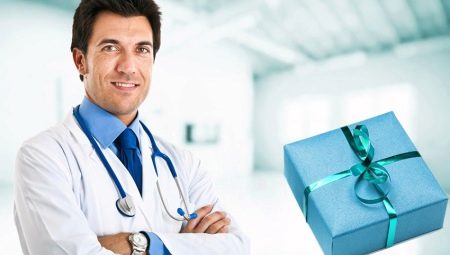 Подарки для врачей: что выбрать и как преподнести?
