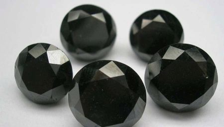 Виды и применение черных камней