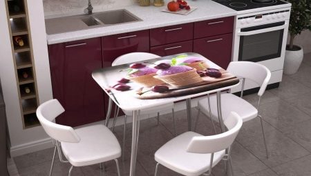 Столы с фотопечатью на кухню: разнообразие моделей и рекомендации по выбору