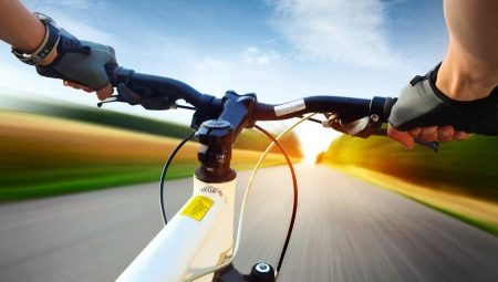 Средняя скорость велосипедиста в зависимости от различных факторов