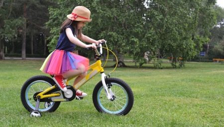 Боковые колеса для велосипеда: как выбрать и установить?