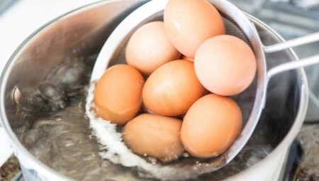 Как сварить яйца, чтобы они не треснули?