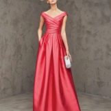 Вечернее платье от Проновиас красное