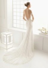Свадебное платье с полностью открытой спиной