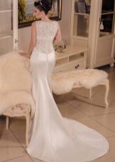Свадебное платье русалка с кружевной спиной