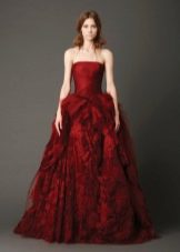 Красное свадебное платье от Веры Вонг 