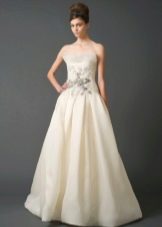 Свадебное платье от Веры Вонг из коллекции 2011 а-образное