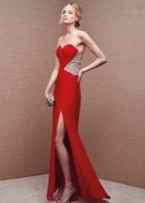 Красное вечернее платье с разрезом