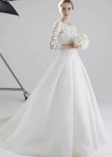 Свадебное платье классическое с длинным рукавом
