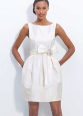 Белое платье тюльпан