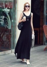 Длинное черное платье-майка
