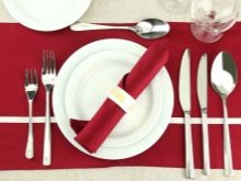 Основные принципы сервировки стола в ресторане: подготовка, требования и оформление
