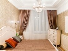 Шторы в узкую спальню: фото стильных дизайнов для компактной комнаты