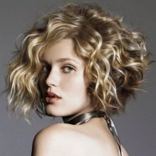Стрижки на волнистые волосы (84 фото): что подходит для длинных вьющихся или кудрявых волос? Как модно подстричь короткие и средние пушистые волосы?