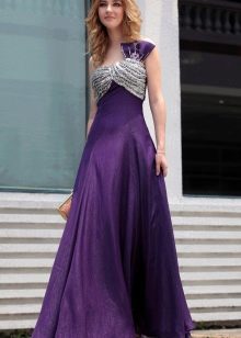 Длинное фиолетовое платье