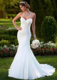 Элегантное свадебное платье русалка