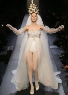 Свадебное платье от Jean Paul Gaultier короткое
