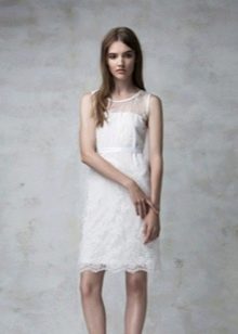 Платье футляр вечернее до колен кружевное белое