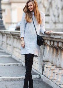 Зимнее платье-свитер