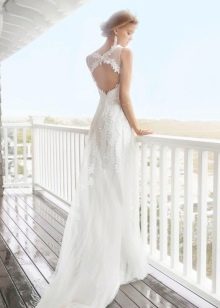 Платье с открытой спиной свадебное