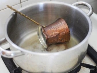 Как отмыть медь с рук