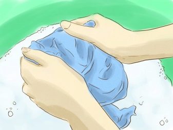 Как отмыть обувь от машинного масла