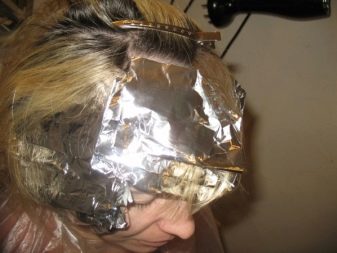 Как в домашних условиях сделать мелирование волос с фольгой