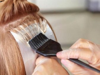 Мелирование: бумага, крючок и другие средства, список популярных наборов, что нужно для окрашивания волос в домашних условиях, чем лучше и на каком оксиде делать?