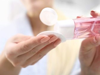 Как правильно снимать макияж мицеллярной водой