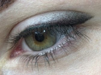 Перманентный макияж глаз между ресницами