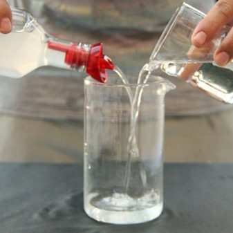 Как отмыть шпаклевку с линолеума