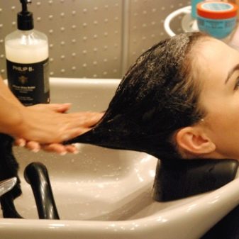 Как отмыть волосы от черной краски с волос