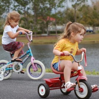 Ребенку 4 года какой нужен велосипед