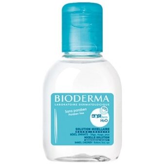 Мицеллярной водой bioderma для снятия макияжа