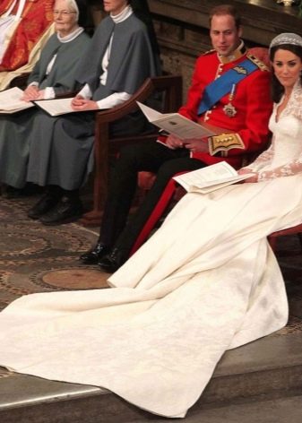 Свадебное платье со шлейфом Кейт Мидлтон