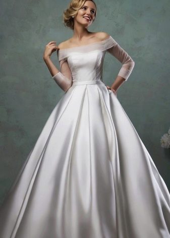 свадебное платье из сатина