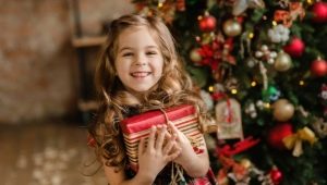 Идеи подарков на Новый год девочкам 3-4 лет