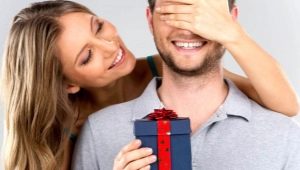 Какой подарок можно вручить мужчине?