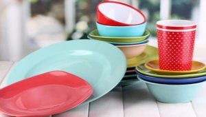 Цветная посуда: виды и выбор
