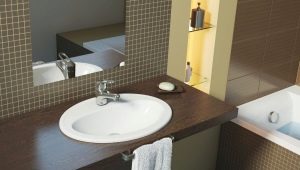 Столешница в ванную под раковину: особенности, разновидности, выбор 