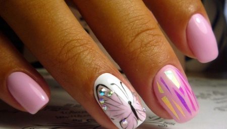Как нарисовать бабочку на ногтях?