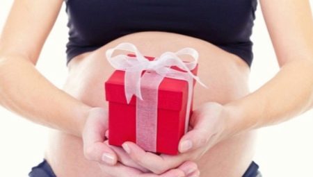 Оригинальные и недорогие идеи подарков для беременной подруги на день рождения. Подарки для беременных на Новый год и Рождество: поднимем настроение будущей маме