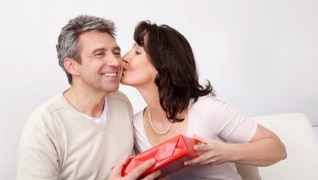 Что подарить мужу на 50 лет?