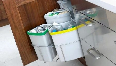 Встраиваемые мусорные ведра: виды и рекомендации по выбору
