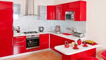 Красные кухни: выбор гарнитура и сочетание тонов в дизайне интерьера 