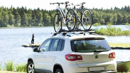 Багажник для велосипеда на крышу автомобиля: особенности и выбор