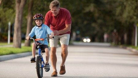 Как научить ребенка кататься на велосипеде?
