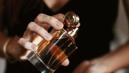 Как правильно наносить парфюм? 