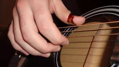 Какими должны быть ногти у гитаристов и как за ними ухаживать?